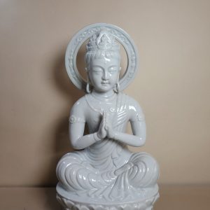 白瓷大日佛 [九谷烧 八幡窯]