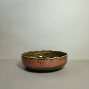 大碗 [绿釉陶土]