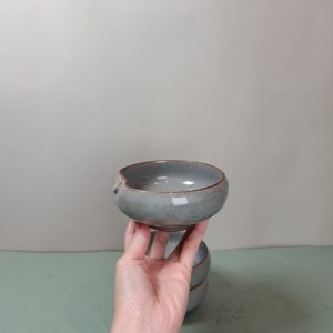 碗 [陶土]
