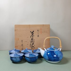 茶具组 [1茶壶5盖杯] [全新/木盒装]