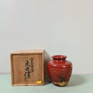 小花瓶 [漆木] [木盒装] [瓶身略刮痕]