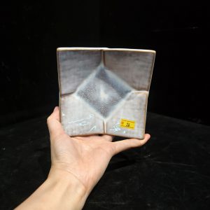 小方皿 [白釉陶土冰裂]