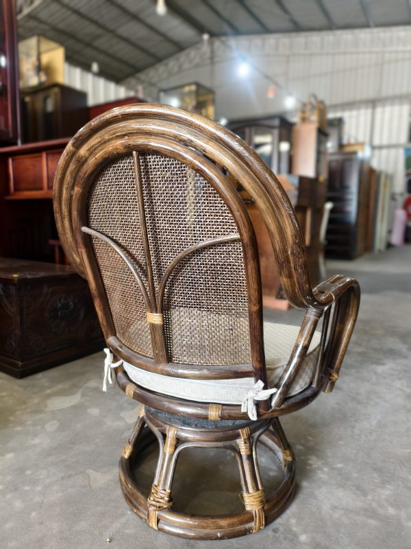 可旋转藤椅 [藤制] [不接受邮寄]Rotating Rattan Chair [Rattan] - Sakurai