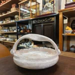 手把果盘 [粉志野烧] Handled Fruit Plate [Pink Shino Ware]