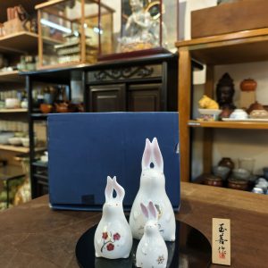 兔子 [瓷器] [玉善作] [全新/盒装] Rabbit Figurine [Porcelain] [By Yushan] [Brand New / Boxed]