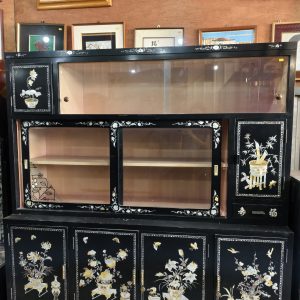 摆设橱 [贝壳雕刻] Display Cabinet [Shell Carving]