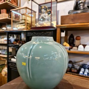 大花瓶 [青瓷] [九代 文右工门] Large Vase [Celadon] [Bunyūemon IX]
