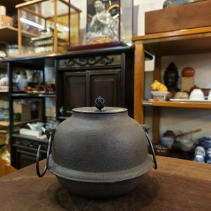 铁釜 [包含养壶] Iron Kettle [Includes Seasoning Process]