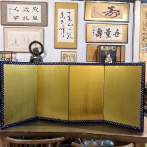 屏风 [纸/刺绣/铜片] [微瑕疵，便宜出售] Folding Screen [Paper / Embroidery / Copper] [Slight imperfections – Special price] 