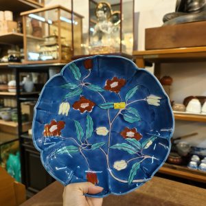中盘 [手绘瓷器] Medium Plate [Hand-Painted Porcelain]