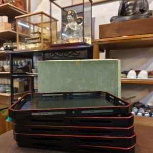 托盘 [木质][套/五件入] [全新/盒装] Tray [Wooden][Set of 5] [New/In Box]