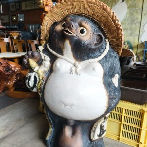 大狸猫 [信樂烧] Large Tanuki Statue [Shigaraki Ware]