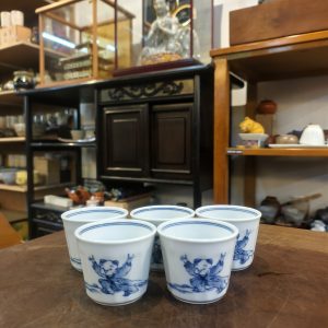 茶杯 [手绘瓷器][套/五件入] Tea Cups [Hand-Painted Porcelain][Set of 5]