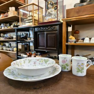 Narumi [1大盘1大碗2杯][套] Narumi Tableware Set [1 Large Plate, 1 Large Bowl, 2 Cups][Set] 