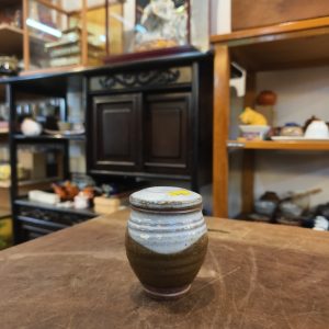 小茶叶罐 [陶土] Small Tea Caddy [Terracotta]