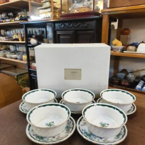 碗 [Narumi] [瓷器][套/五件入] [全新/盒装] Bowl [Narumi] [Porcelain][Set of 5] [Brand New / Boxed]