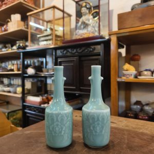 小花瓶 [青瓷] [伊万里] [虎仙窑][套/两件入] Small Vase [Celadon] [Imari] [Kosen Kiln][Set of 2] 