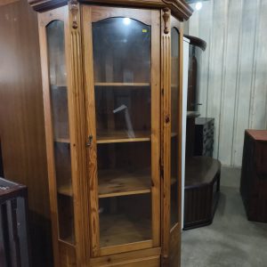 三角摆设橱 [木质] Triangular Display Cabinet [Wooden]