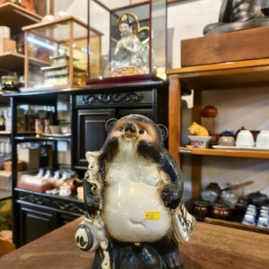 狸猫 [信樂烧] Raccoon Dog Figurine [Shigaraki Ware]