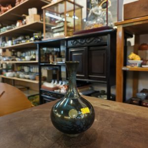 小花瓶 [铜器] Small Vase [Bronze]