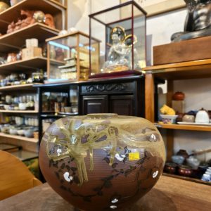 花瓶 [手工拉胚] [陶土/轻薄] Vase [Hand-Thrown] [Earthenware / Lightweight]