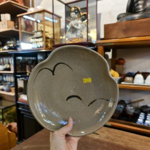 中盘 [唐津烧] [陶土] Medium Plate [Karatsu Ware] [Pottery]