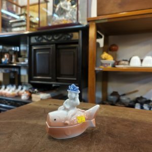 盖物 [瓷器] Covered Container [Porcelain]