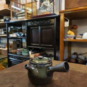 茶壶 [萬古烧] Teapot [Banko Ware]