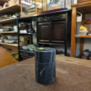小茶叶罐 [大理石制] [表面略有微瑕疵，便宜出售] Small Tea Canister [Marble] [Slight surface imperfections, sold at a discounted price] 