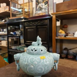 大香炉 [青瓷] Large Incense Burner [Celadon]