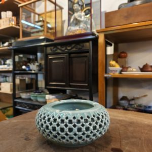 烟灰缸 [青瓷镂空] Ashtray [Openwork Celadon]