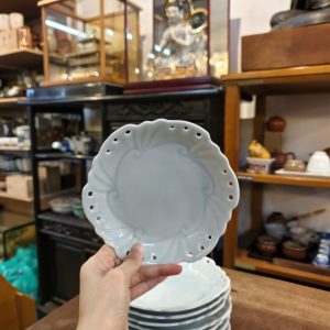 小盘 [西山窑] [青瓷] Small Plate [Nishiyama Kiln] [Celadon]