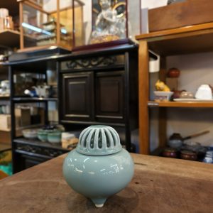 香炉 [青瓷] Incense Burner [Celadon]