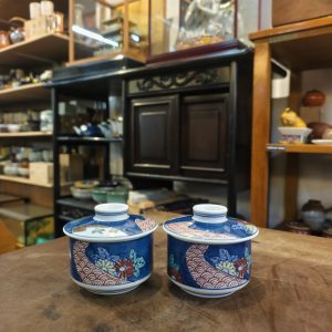 盖杯 [半贴半画] Lidded Tea Cup [Partially Applied and Hand-Painted]